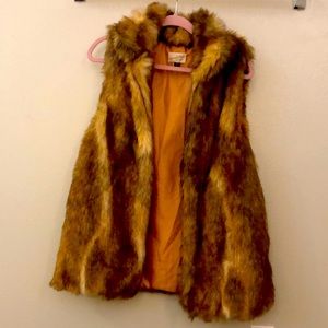 Fur Vest-Universal Thread